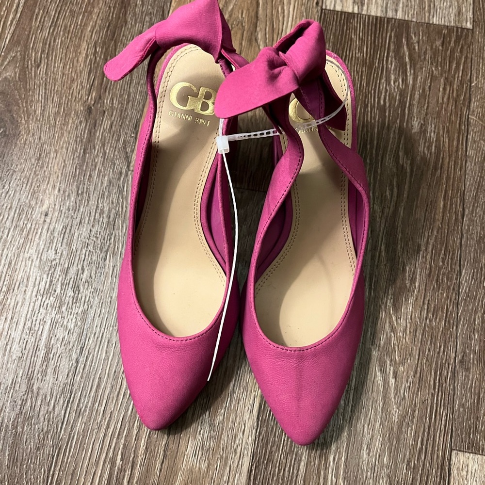 Gianni Bini Fuchsia Bow Flats